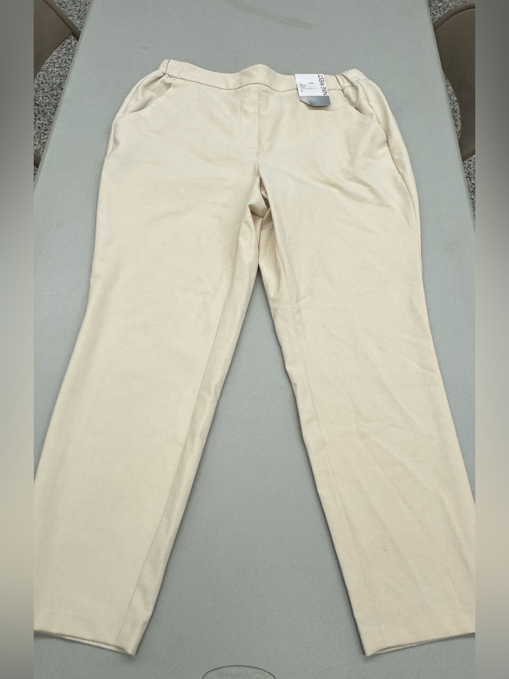 Nine West Women's Mid Rise Relaxed Cropped Ankle Pants in Light Cream